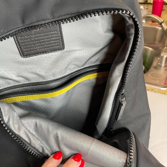 Black Tumi Backpack - Picture 6 of 7